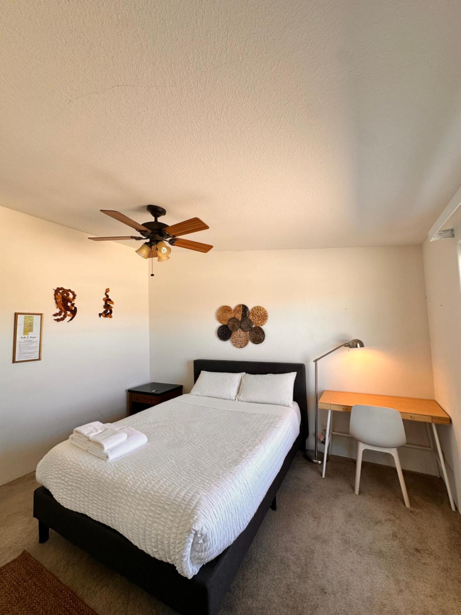 トウェンティナイン・パームズ Bodhi House, Joshua Tree National Parkホステル エクステリア 写真