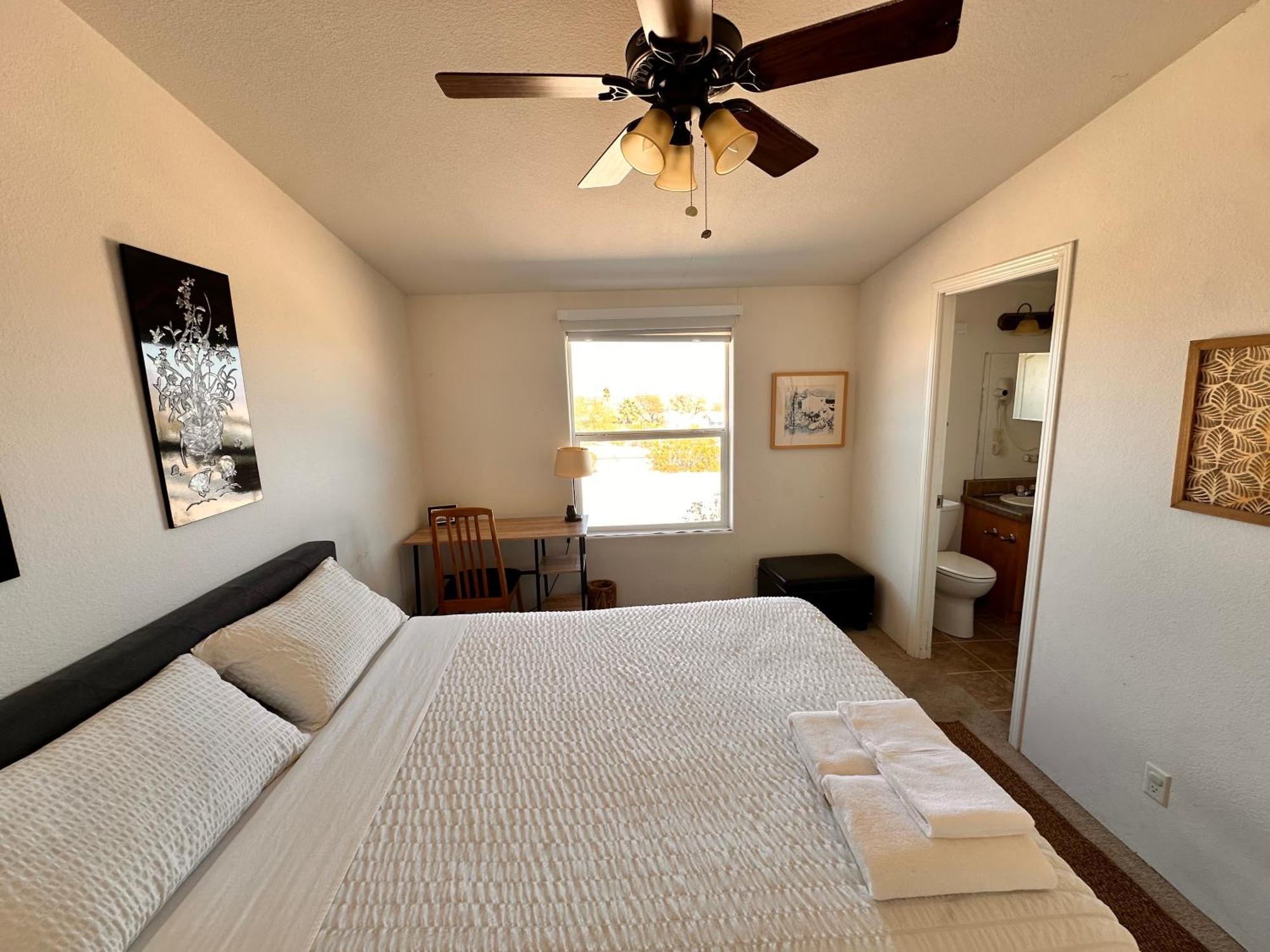 トウェンティナイン・パームズ Bodhi House, Joshua Tree National Parkホステル エクステリア 写真